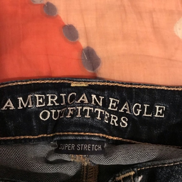 Ripped blue jeans - Picture 2 of 3